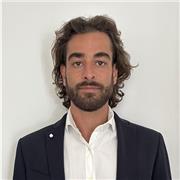 Insegnante prettamente per materie scientifiche ma anche italiano, inglese base e materie umanistiche classiche